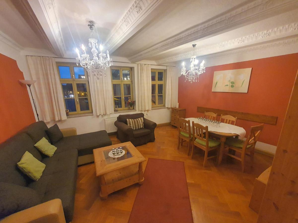 Hotel Zur Goldenen Sonne クヴェードリンブルク エクステリア 写真