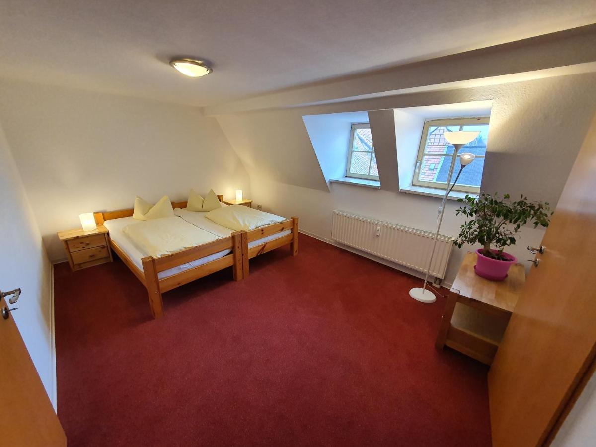 Hotel Zur Goldenen Sonne クヴェードリンブルク エクステリア 写真