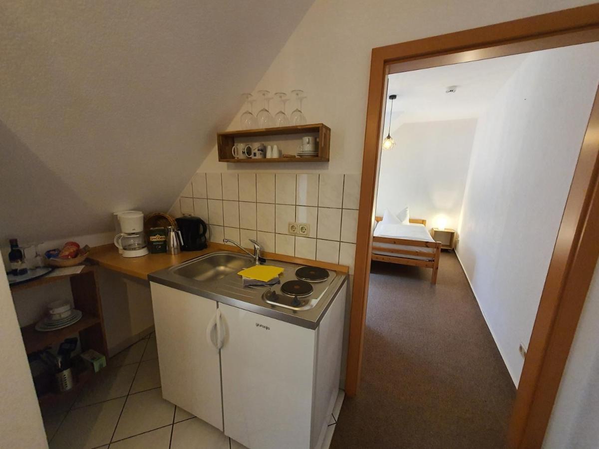 Hotel Zur Goldenen Sonne クヴェードリンブルク エクステリア 写真