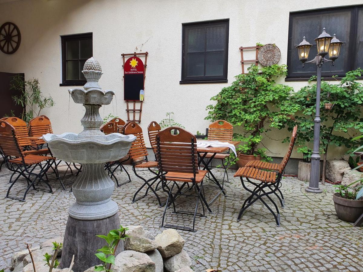 Hotel Zur Goldenen Sonne クヴェードリンブルク エクステリア 写真